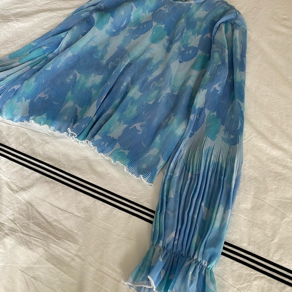 Ganni- Blue Tie Dye Accordion High Neck Longsleeve Blouse - Picture 4 of 8